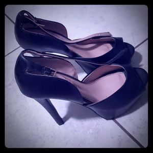 Betsey Johnson Black Heels